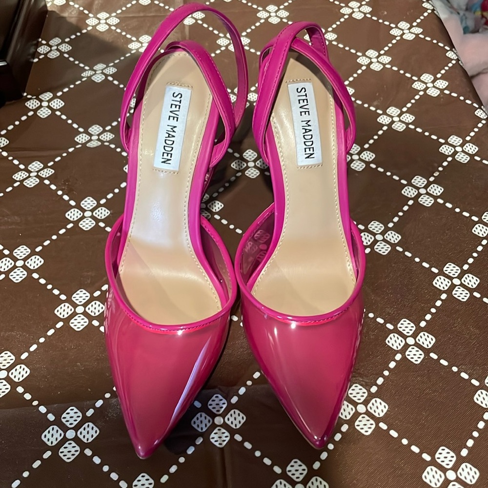 Steve Madden pink pumps